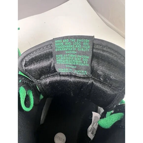 Size 9.5 - Air Jordan 1 Retro OG High Lucky Green - Picture 4 of 10